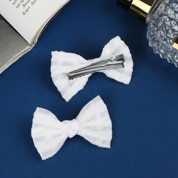 Зажимы для волос «Школьница», набор 2 шт., узор, 6 см, белые