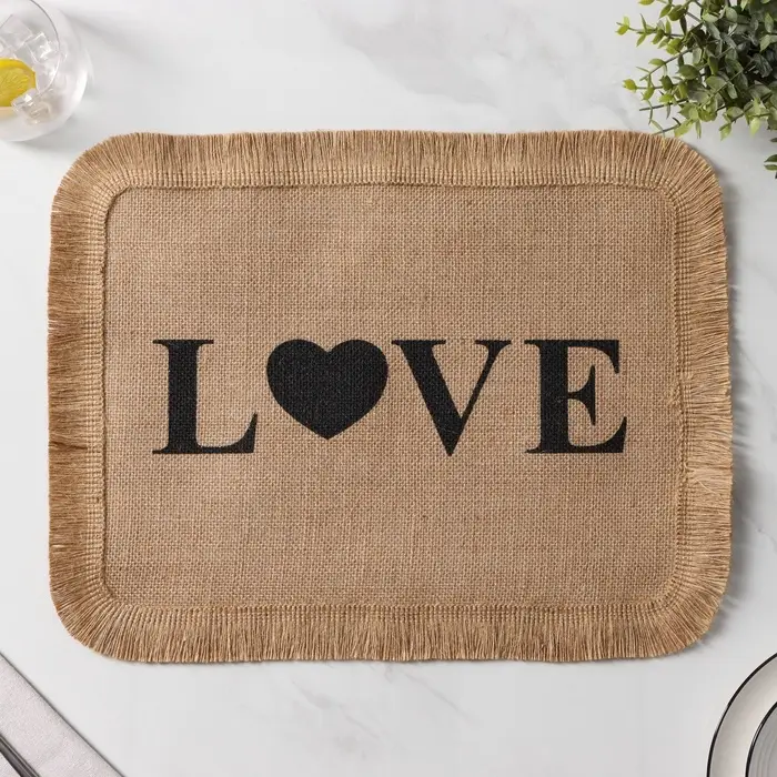 Салфетка сервировочная на стол Доляна &laquo;Любовь&raquo;, 40&times;30 см, бежевая