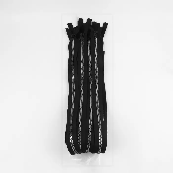 Молния «Трактор», №8, разъёмная, замок автомат, 80 см, чёрная Молния «Трактор», №8, разъёмная, замок автомат, 80 см, чёрная