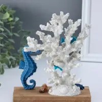 Сувенир полистоун "Рыбки и морской конёк у белых кораллов" 7,5х15,7х19,5 см