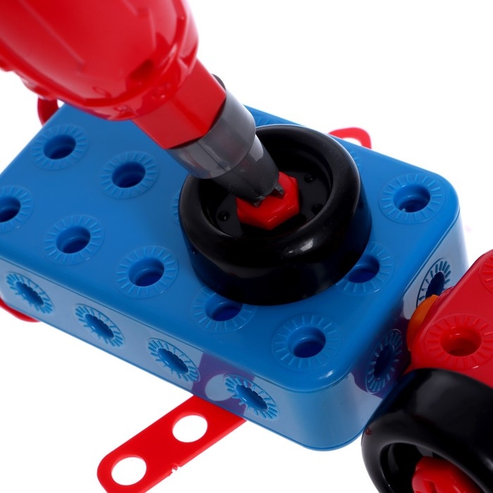 Конструктор в чемодане «Объёмная мозаика», с электрическим шуруповертом, 40 моделей, 200 деталей Конструктор в чемодане «Объёмная мозаика», с электрическим шуруповертом, 40 моделей, 200 деталей