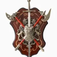 Панно на стену &laquo;Геральдика. Конь и лев с доспехами&raquo;, декор настенный, щит декоративный