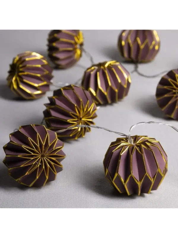 Гирлянда &laquo;Нить&raquo; 2 м с насадками &laquo;Фиолетовый фонарик&raquo;, IP20, прозрачная нить, 10 LED, от батареек АА&times;2, свечение тёплое белое