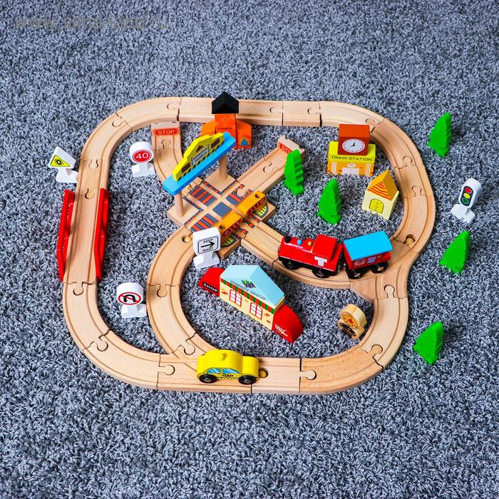 Железная дорога, 60 элементов, в собран. Виде: 48&times;46 см, в пластиком боксе