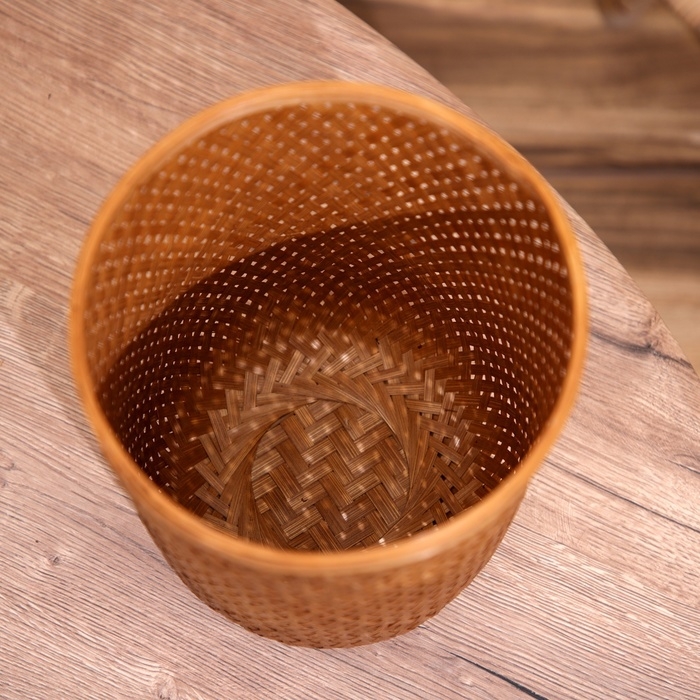 Корзина плетёная, из бамбука 20х20х25 см Корзина плетёная, из бамбука 20х20х25 см