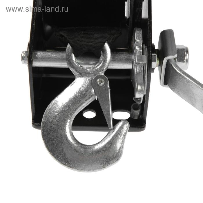 Лебедка ручная барабанная тяговая ТУНДРА, 1400 кг, трос-ремень 10 метров Лебедка ручная барабанная тяговая ТУНДРА, 1400 кг, трос-ремень 10 метров