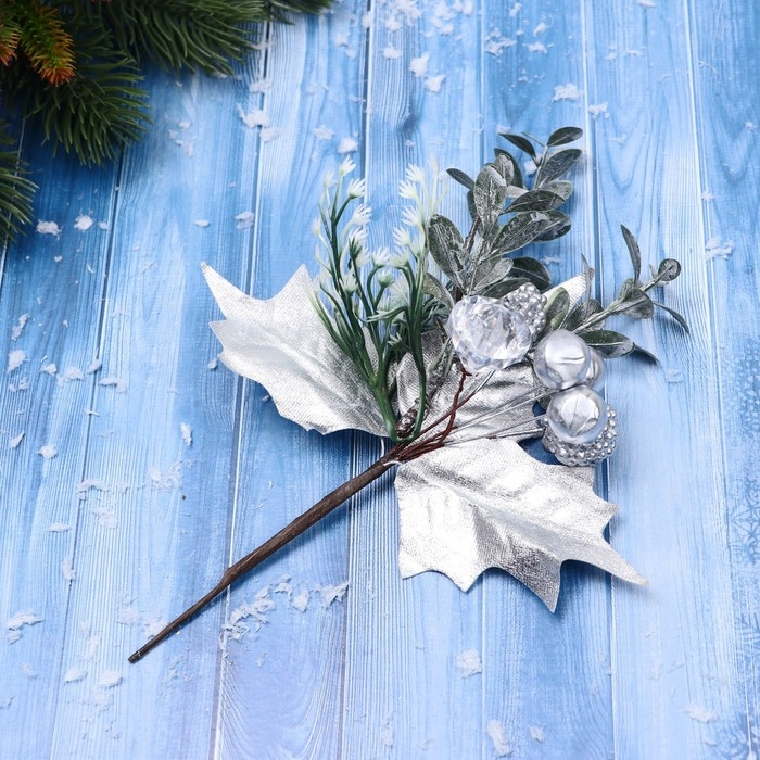 Декор  Декор "Зимние грезы" морошка листья ягоды в серебре, 19 см