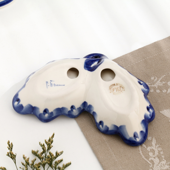 Блюдце для оливок Блюдце для оливок "Дубок", гжель, фарфор, 15х11 см