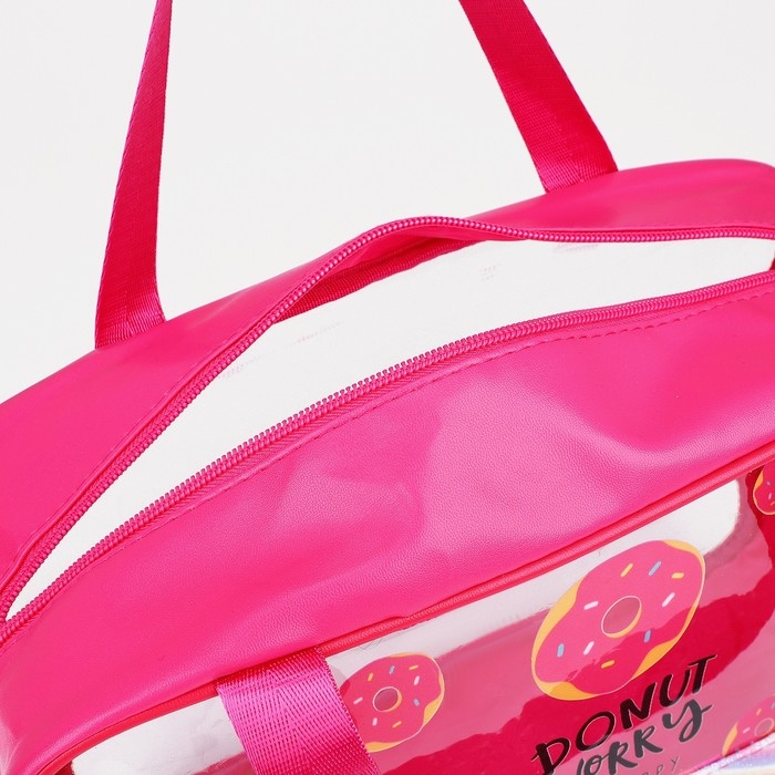 Косметичка на молнии, цвет малиновый Косметичка на молнии, цвет малиновый