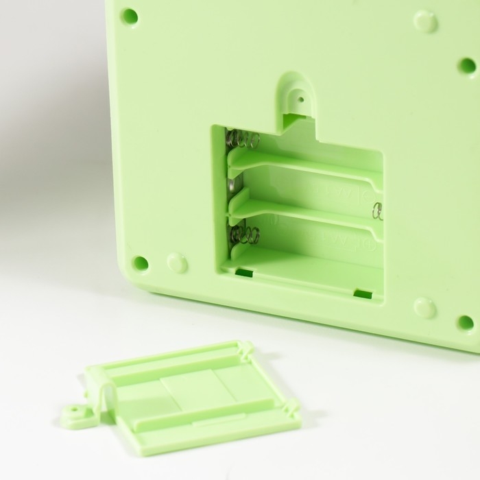 Копилка пластик Копилка пластик "Сейф. Жирафик" кодовый замок, звук АА зелёный 13х12х19 см