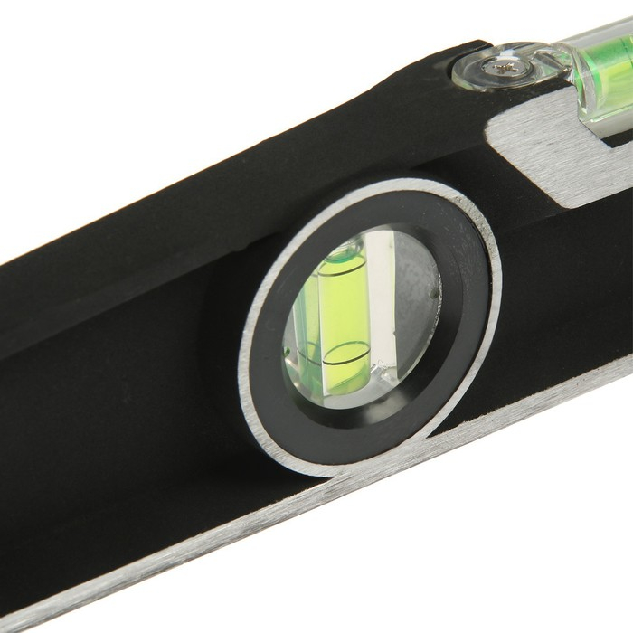 Уровень алюминиевый трапециевидный ТУНДРА ПРОФИ, фрезерованный, 3 глазка, 600 мм Уровень алюминиевый трапециевидный ТУНДРА ПРОФИ, фрезерованный, 3 глазка, 600 мм