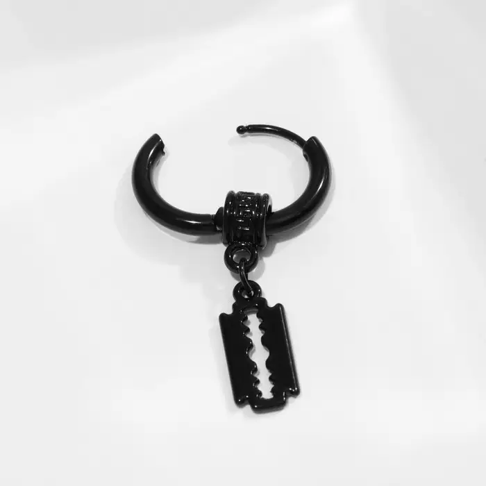 Пирсинг в ухо «Кольцо» лезвие, d=13 мм, чёрный Пирсинг в ухо «Кольцо» лезвие, d=13 мм, чёрный