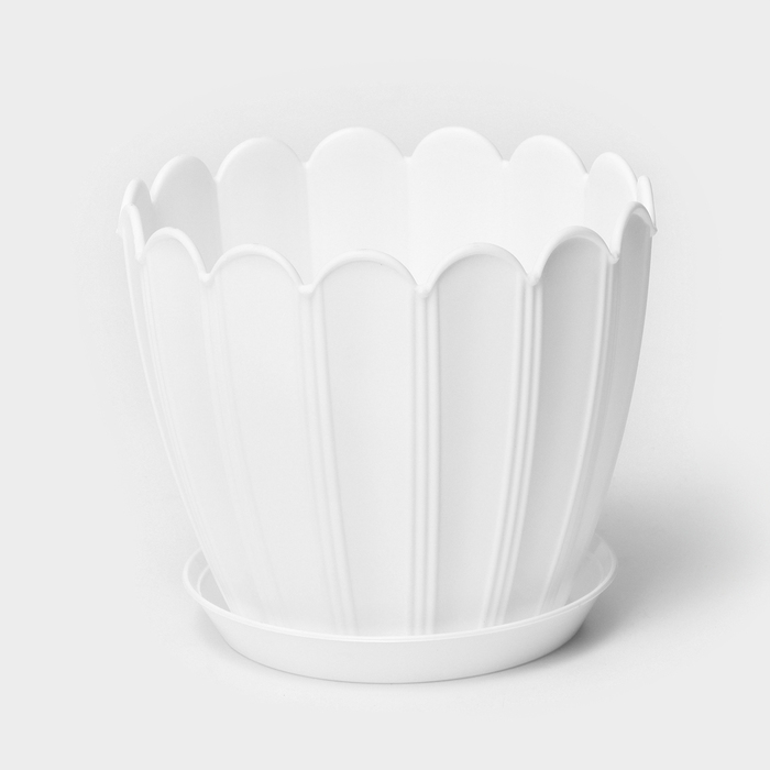 Горшок для цветов с поддоном «Хризантема», 2,1 л, d=16,5 см, h=14,8 см, цвет белый Горшок для цветов с поддоном «Хризантема», 2,1 л, d=16,5 см, h=14,8 см, цвет белый