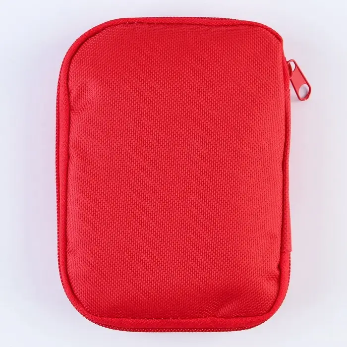 Аптечка дорожная, 15.6х11.6 см, красный Аптечка дорожная, 15.6х11.6 см, красный