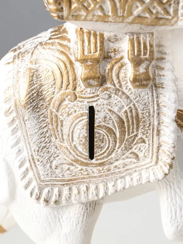 Копилка для денег &laquo;Слон счастья&raquo;, белый, 25&times;12&times;25 см