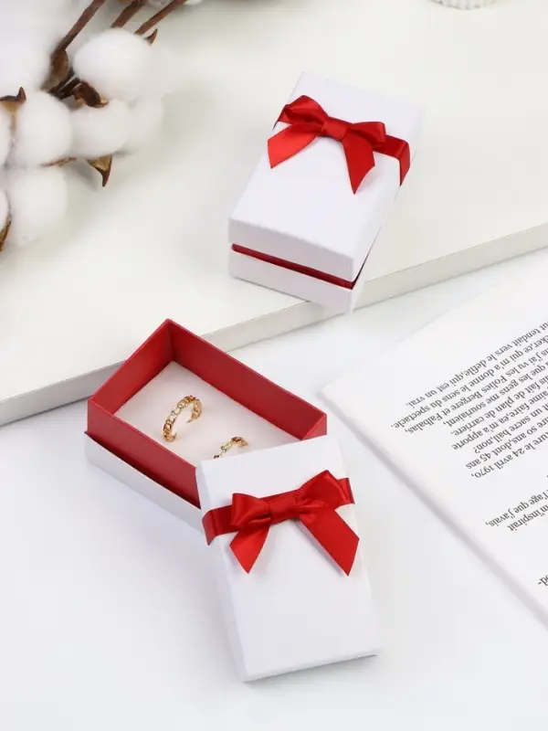 Коробочка подарочная под набор &laquo;Рафаэлло&raquo;, 5&times;8 см, (полезная часть 4.5&times;7.5 см), белый, красный