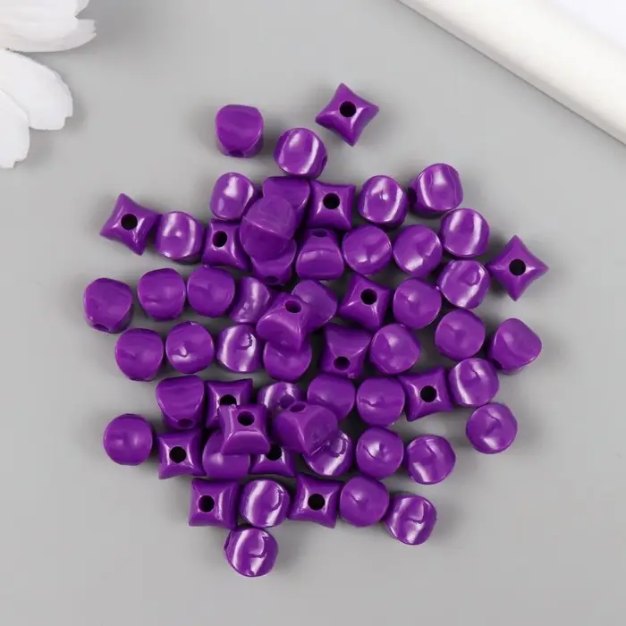 Бусины для творчества пластик "Кубик со сплющенными краями" фиолетовый набор 30 гр d=0,8 см   975305