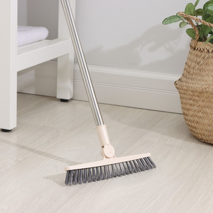 Щётка для подметания пола с поворотной насадкой Доляна, 86,5×26 см Щётка для подметания пола с поворотной насадкой Доляна, 86,5×26 см