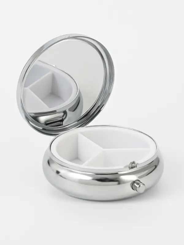 Таблетница 3секц d5*1,7см металл серебр накл ОТ Таблетница 3секц d5*1,7см металл серебр накл ОТ