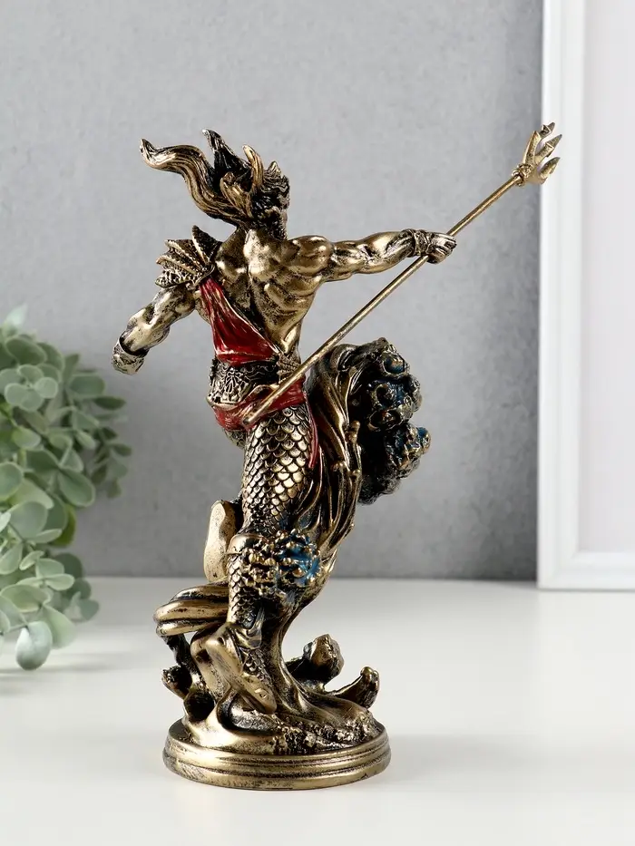 Сувенир полистоун "Посейдон с трезубцем" 11х11х21,5 см Сувенир полистоун "Посейдон с трезубцем" 11х11х21,5 см