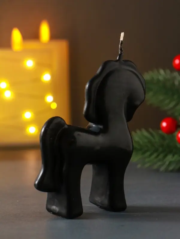 Свеча Символ Года Свеча Символ Года " Лошадка средняя", 10*2,5*9, черная