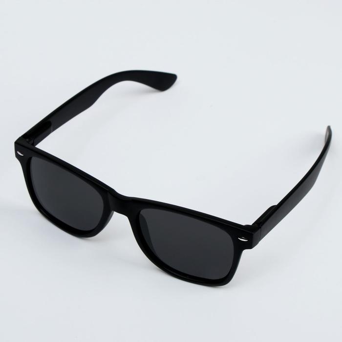 Очки солнцезащитные OneSun,14 х 4.5 х 5.5 см, черные Очки солнцезащитные OneSun,14 х 4.5 х 5.5 см, черные