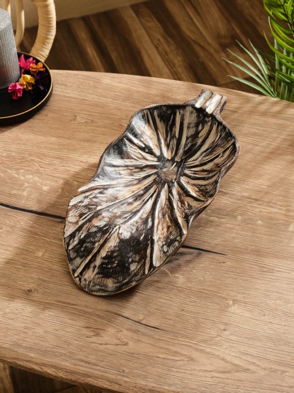 Блюдо Блюдо "Лист" дерево Джати, 35х18х6 см