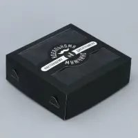 Коробка для конфет, кондитерская упаковка, 4 ячейки, &laquo;Настоящему мужчине&raquo;, 10.5&times;10.5&times;3.5 см