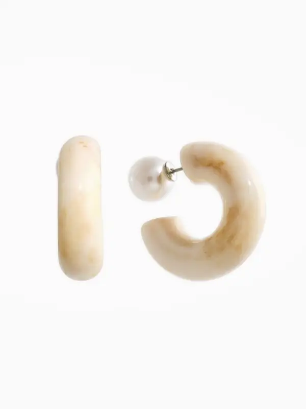 Серьги акрил &laquo;Полукольцо с бусиной №10&raquo;, бежевые