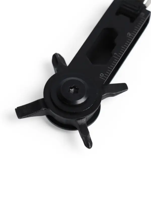 Брелок-мультитул 8 в 1 с отвертками, черный