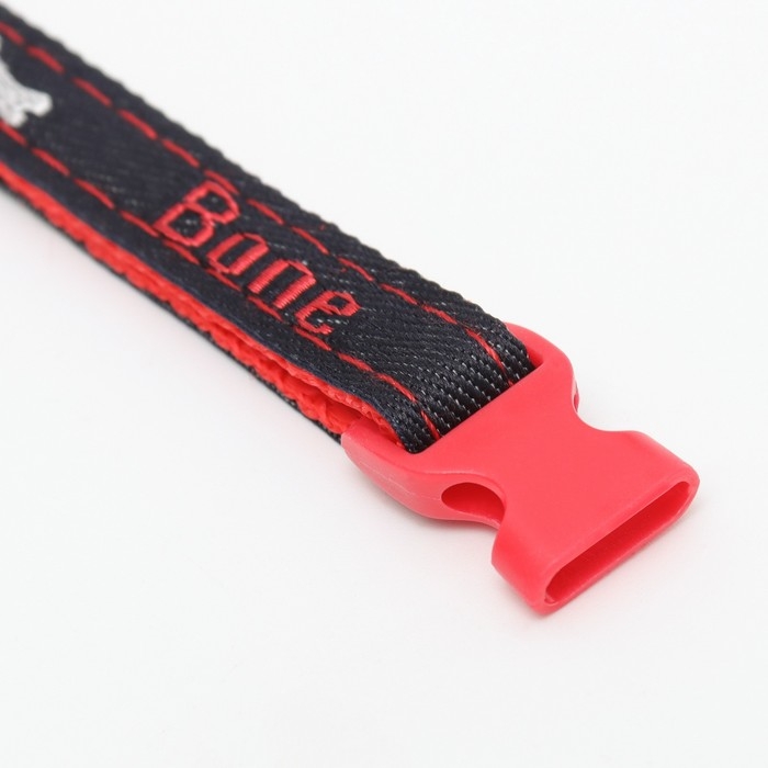 Ошейник Ошейник "Джинс" полиэстер с бубенчиком, 34 х 1 см, черно-красный