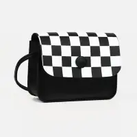 Сумка детская для девочки на магните, длинный ремень, цвет чёрный