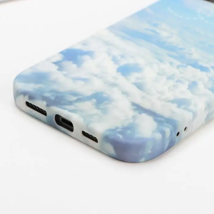 Чехол на телефон iPhone 12 PRO MAX «Облака»
