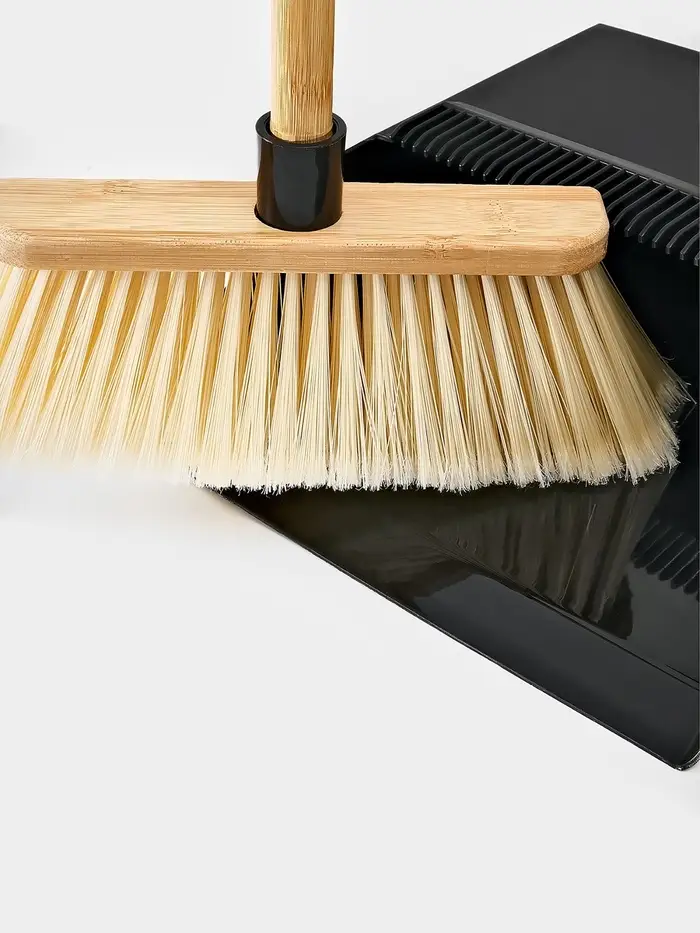 Щетка с совком "Meli" бамбуковый держатель, цвет черный 26х24х98 см Щетка с совком "Meli" бамбуковый держатель, цвет черный 26х24х98 см