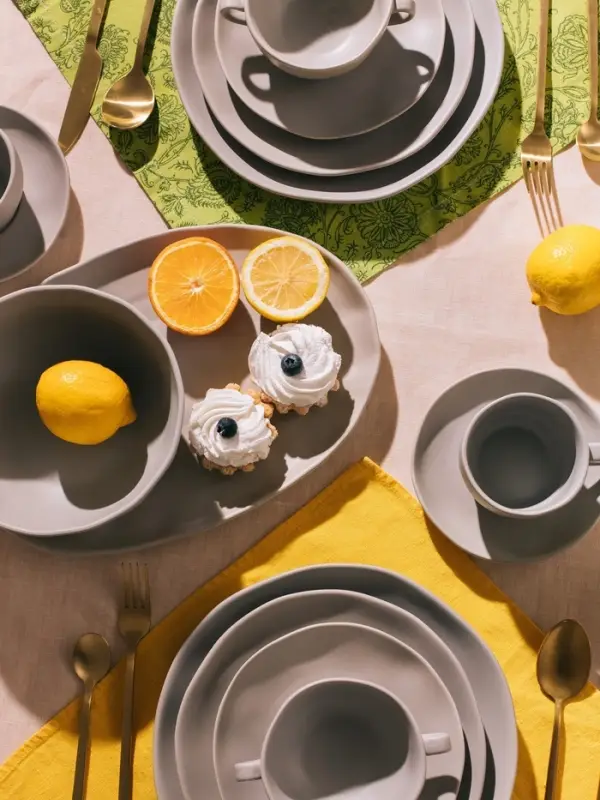 Блюдо сервировочное Magistro Potter, 33&times;22.8&times;2.5, фарфор, овальное, светло-серое