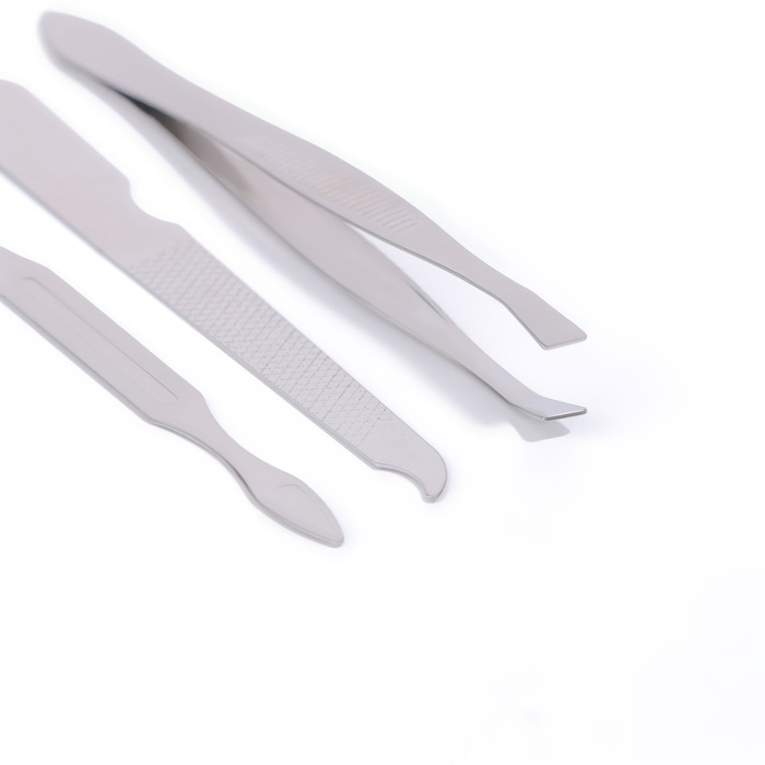 Набор маникюрный «Metallic», 6 предметов, в футляре, цвет МИКС Набор маникюрный «Metallic», 6 предметов, в футляре, цвет МИКС