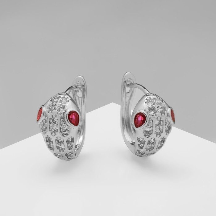 Серьги со стразами «Змея» укус, цвет белый в серебре Серьги со стразами «Змея» укус, цвет белый в серебре