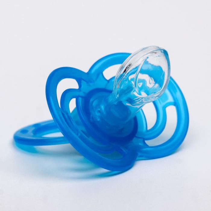 Соска - пустышка силиконовая ортодонтическая «Бантик», от 3 мес., с колпачком, цвет голубой Соска - пустышка силиконовая ортодонтическая «Бантик», от 3 мес., с колпачком, цвет голубой