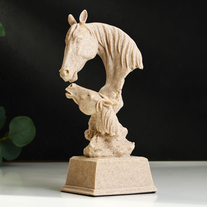 Статуэтка полистоун «Любовь» 10 х 12 х 26 см Статуэтка полистоун «Любовь» 10 х 12 х 26 см