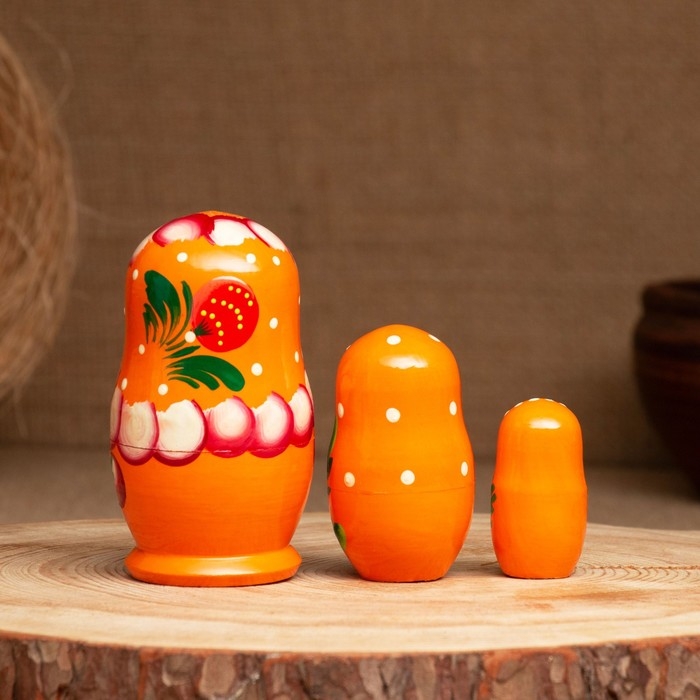 Матрёшка «Земляничка», оранжевое платье, 3 кукольная, 10-12 см Матрёшка «Земляничка», оранжевое платье, 3 кукольная, 10-12 см