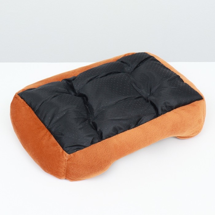 Лежанка-диван для животных  Лежанка-диван для животных "Косточка", 45 х 30 х 15, бело-коричневая