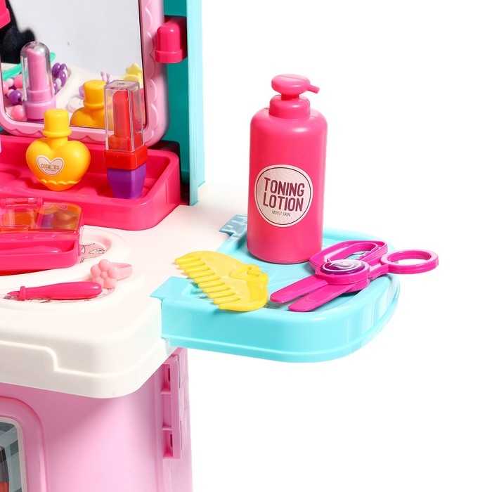Игровой набор «Модница» в чемоданчике, с аксессуарами Игровой набор «Модница» в чемоданчике, с аксессуарами