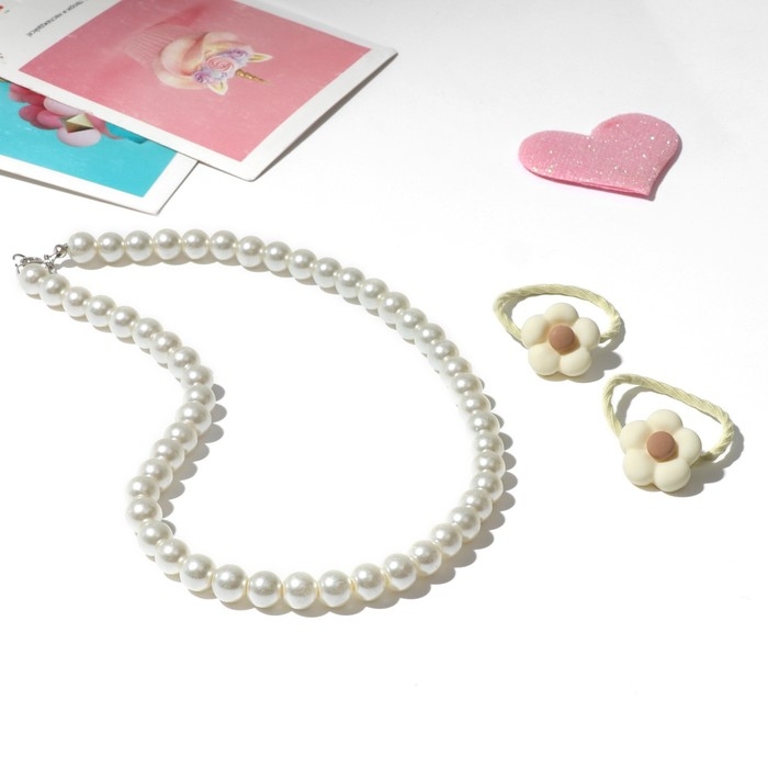 Комплект детский «Выбражулька» 3 предмета: 2 резинки, бусы, жемчуг, цвет бежевый Комплект детский «Выбражулька» 3 предмета: 2 резинки, бусы, жемчуг, цвет бежевый