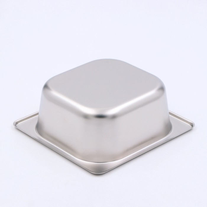 Гастроёмкость 1/6 из нержавеющей стали, 65 мм, 17,6×16,2×6,5 см, толщина 0,8 мм Гастроёмкость 1/6 из нержавеющей стали, 65 мм, 17,6×16,2×6,5 см, толщина 0,8 мм