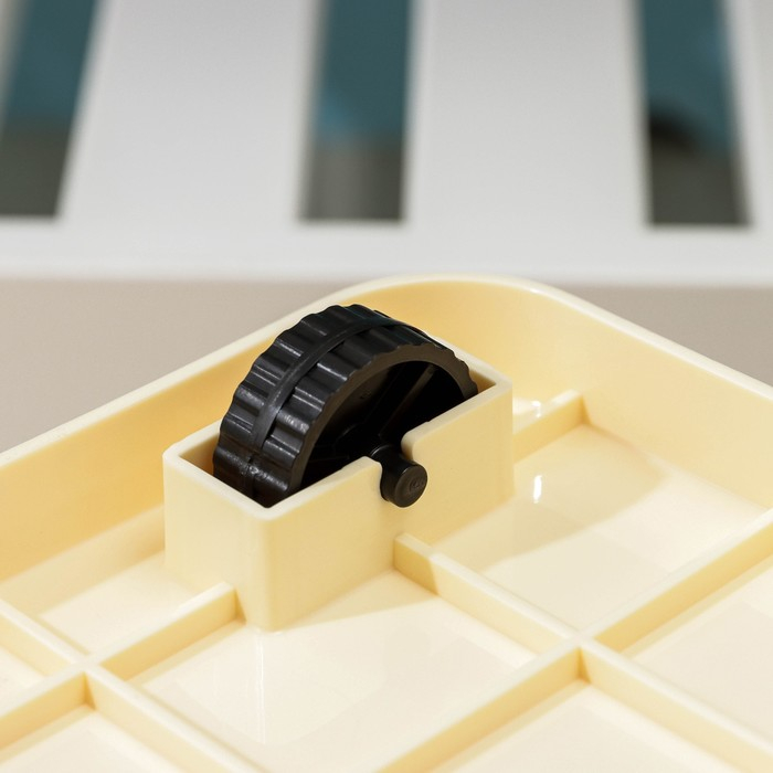 Контейнер для хранения с крышкой «Уличное кафе», 35 л, 50,5×31,5×28 см, на колёсиках, цвет слоновая кость Контейнер для хранения с крышкой «Уличное кафе», 35 л, 50,5×31,5×28 см, на колёсиках, цвет слоновая кость