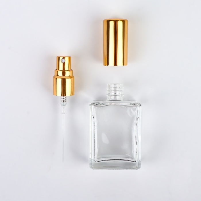Флакон для парфюма, с распылителем, 15 мл, цвет золотистый Флакон для парфюма, с распылителем, 15 мл, цвет золотистый