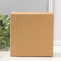 Сувенир полистоун "Зайка в жёлтом платье, красит пасхальные яички" 12,5 см