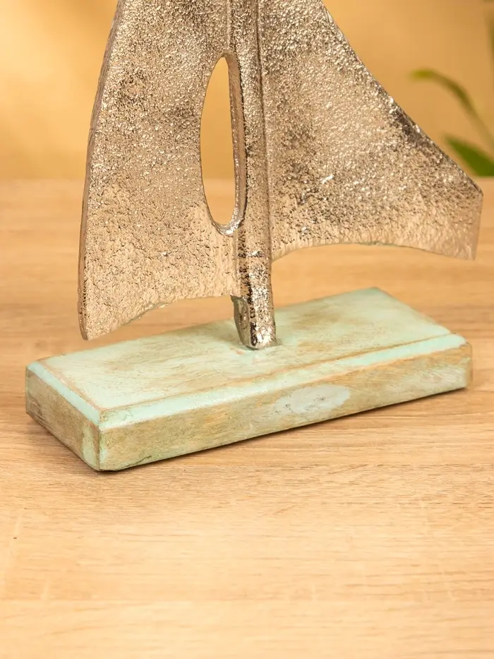 Сувенир "Парусник" 6х17х24 см, алюминий, дерево Сувенир "Парусник" 6х17х24 см, алюминий, дерево