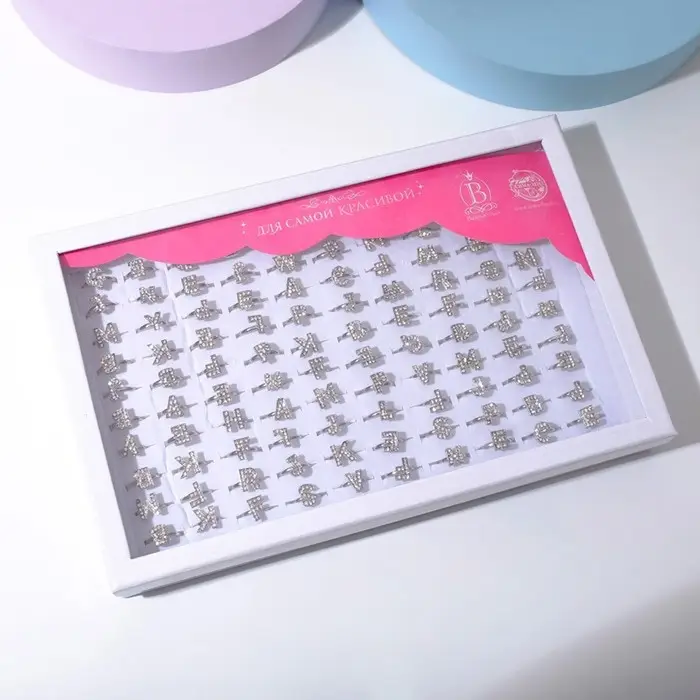 Кольцо «Выбражулька» английский алфавит, безразмерное, белое в серебре Кольцо «Выбражулька» английский алфавит, безразмерное, белое в серебре