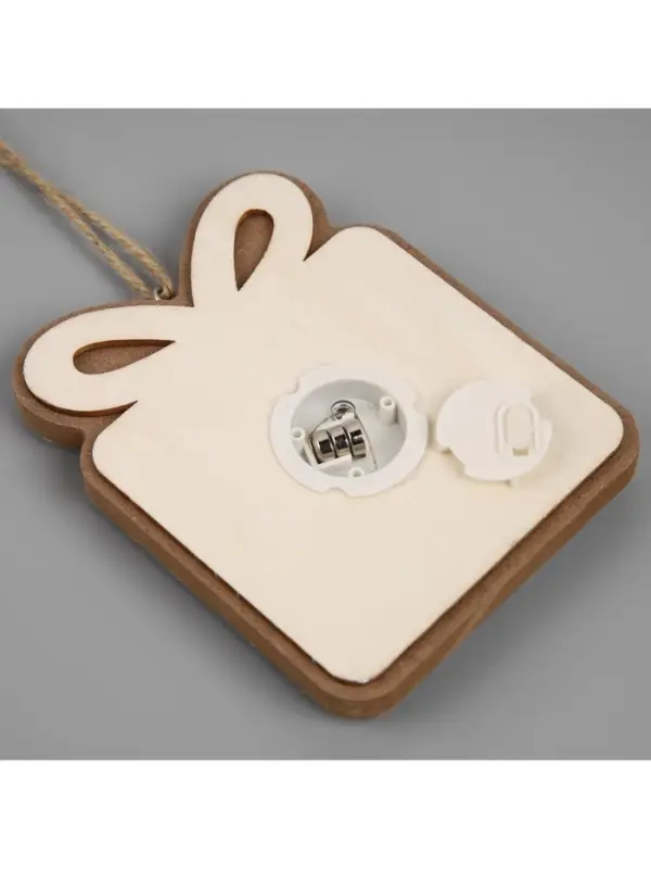 Подвеска световая &laquo;Белочка с подарками&raquo;, 11&times;9 см, от батареек LR41&times;3, свечение тёплое белое